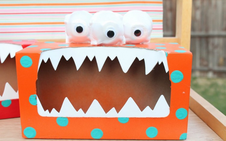 Kosmetiktücher Box in Monster verwandeln Upcycling mit Kindern