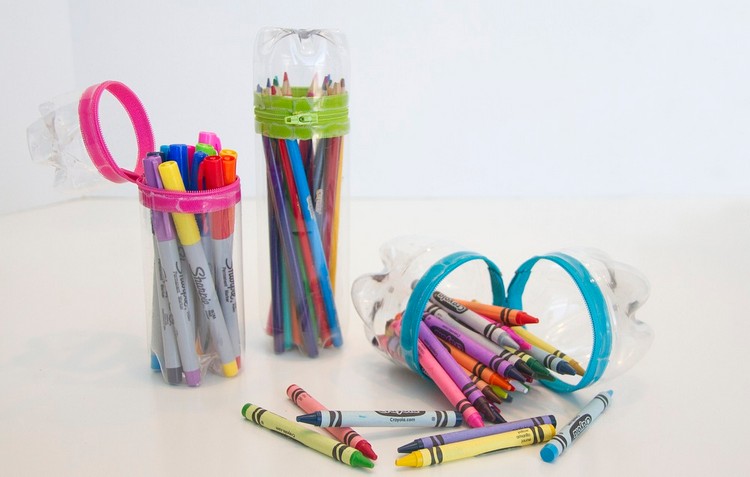 Mäppchen für Stifte basteln mit Kindern aus Plastikflaschen