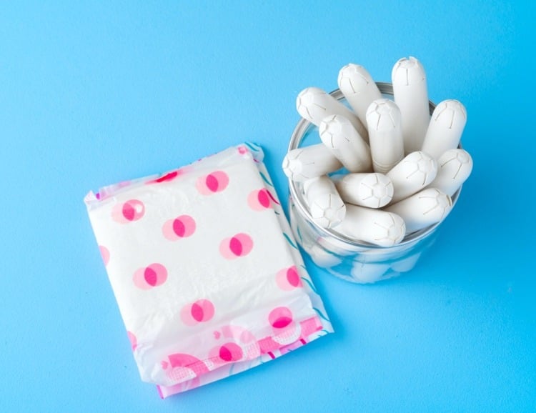 Tampons und Damenbinden könnten Hefepilzinfektionen mithilfe farbverändernder Fasern nachweisen
