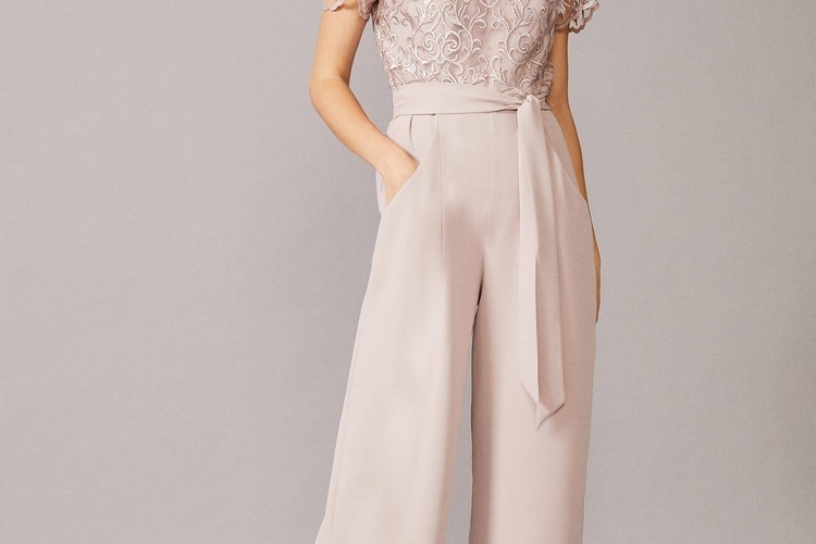 Taufe Outfit für die Mama im Sommer StylingTipps und Ideen