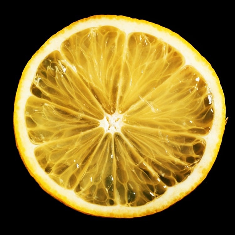 Zitrone und Knoblauch kombinieren für eine Kur zur Blutdrucksenkung
