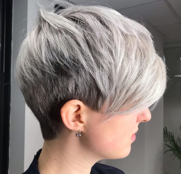 graue haarfarbe kurze haare