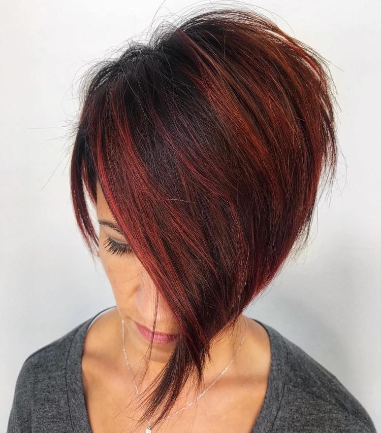 haarfarbe rote strähnchen kurze haare