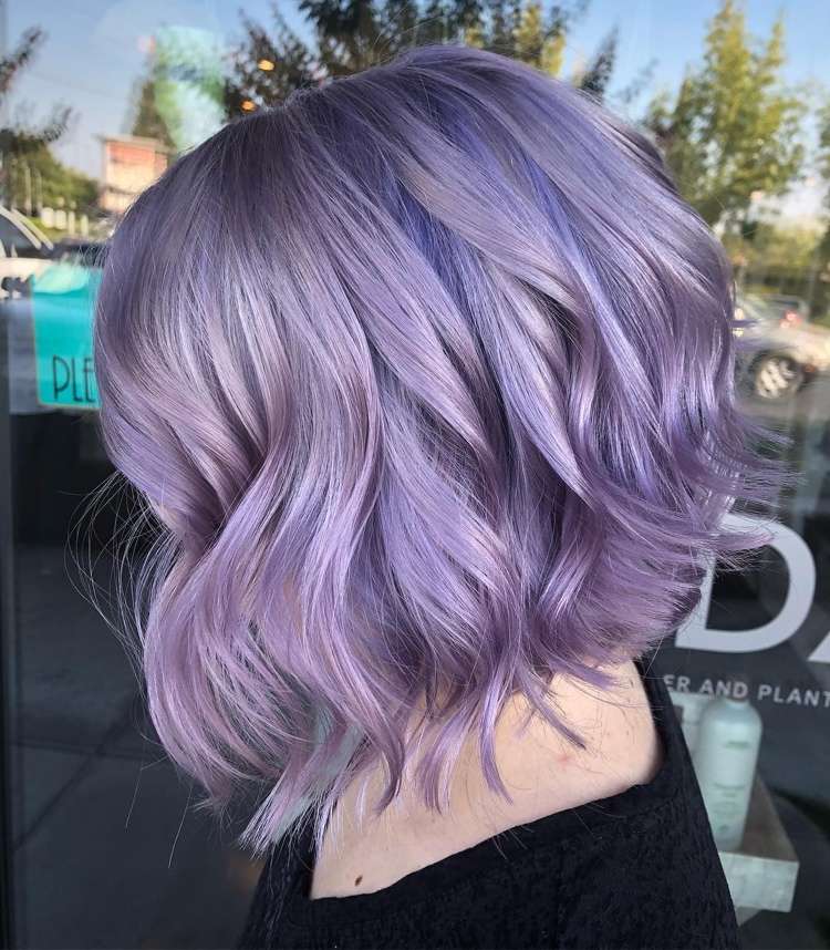 pastell haarfarbe kurze haare lavendel