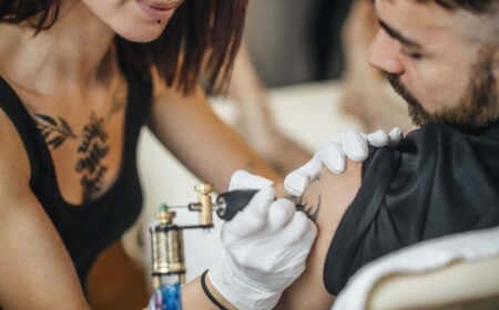 tattoo unter die oberste schicht gestochen