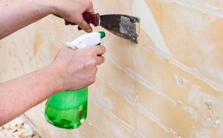 wie am besten Tapeten entfernen Wohnung renovieren Tipps