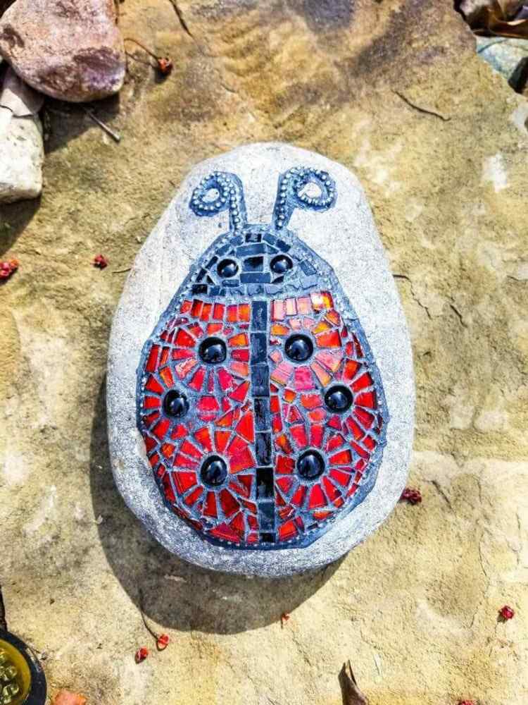 Mosaik basteln für den Garten