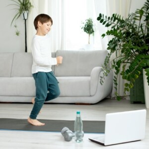aerobe übungen und mehr bewegung im kindesalter fördern kognitive fähigeiten der kinder