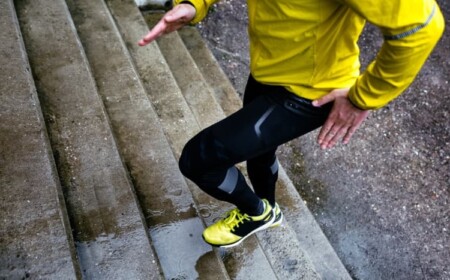 joggen bei regen ausrüstung und schuhe