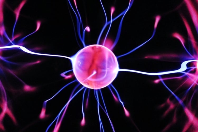 verbindungen zwischen neuronen im gehirn durch wirkung von ketamin aktivieren