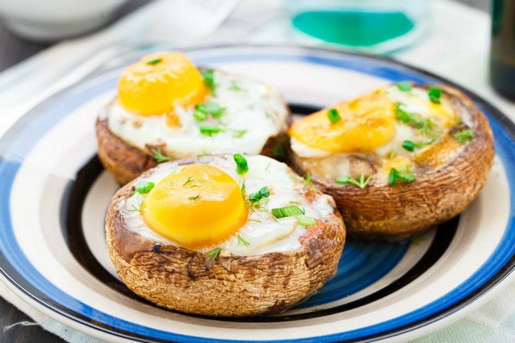 3 Zutaten Rezepte Herzhaft Portobello Pilze mit Eiern