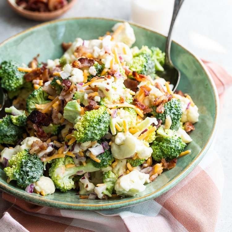 Brokkoli Salat kalorienarm Rezepte mit 3 Zutaten Abendessen