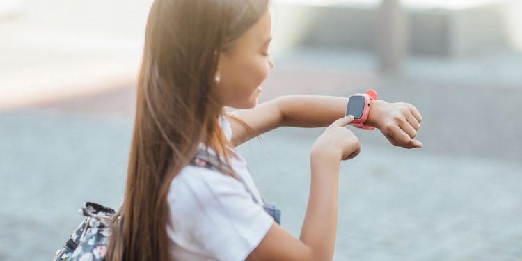 Geschenk für Mädchen zur Einschulung ins Gymnasium Armbanduhr Smartwatch