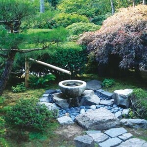 Japanisches Wasserspiel aus Bambus und Stein selber bauen