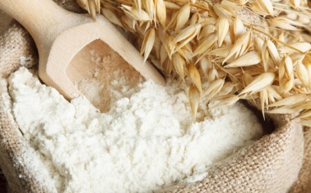 Kolloidalen Haferflocken bei Sonnenbrand Bad nehmen