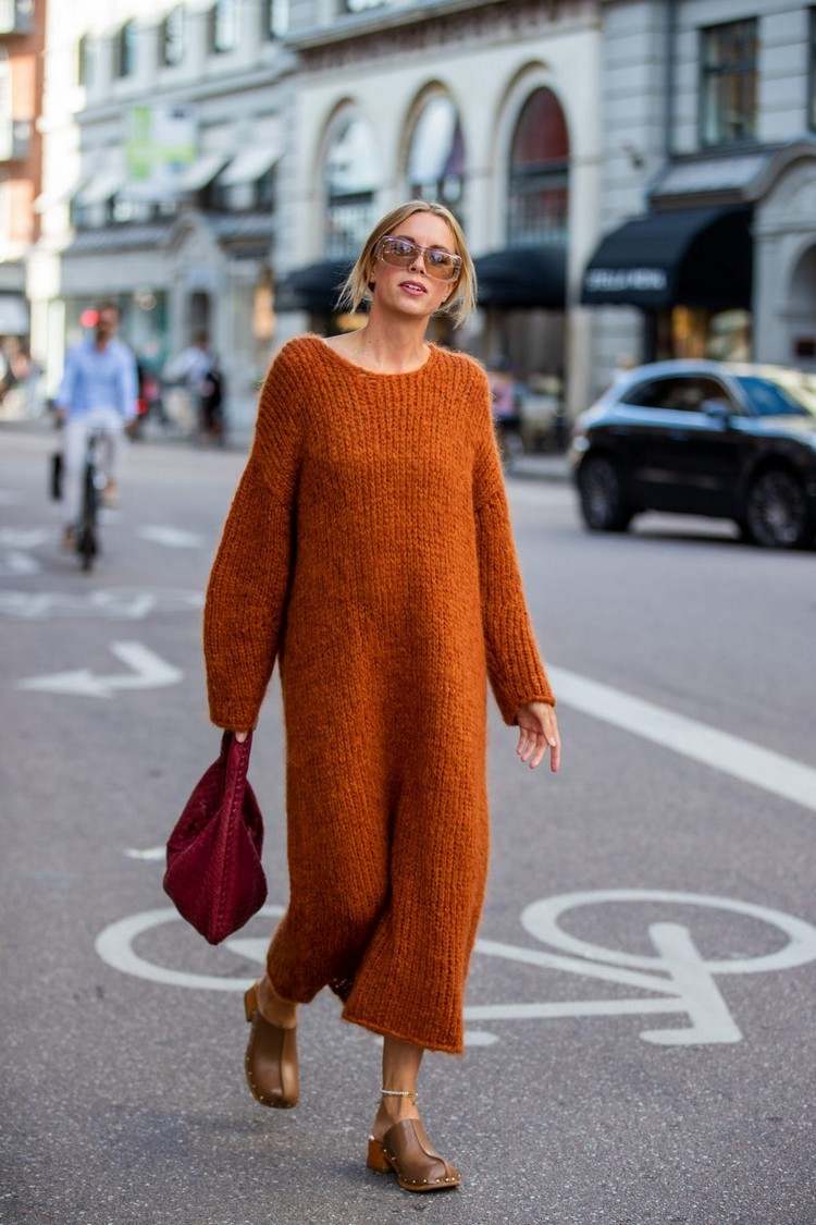 Modetrends Frauen Strickkleider Herbst 2021