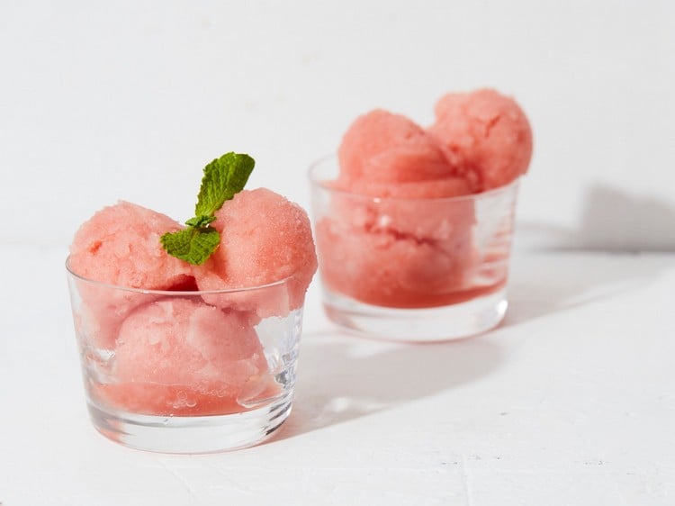 Sorbet aus frischen Früchten Wassermelone Eis selber machen