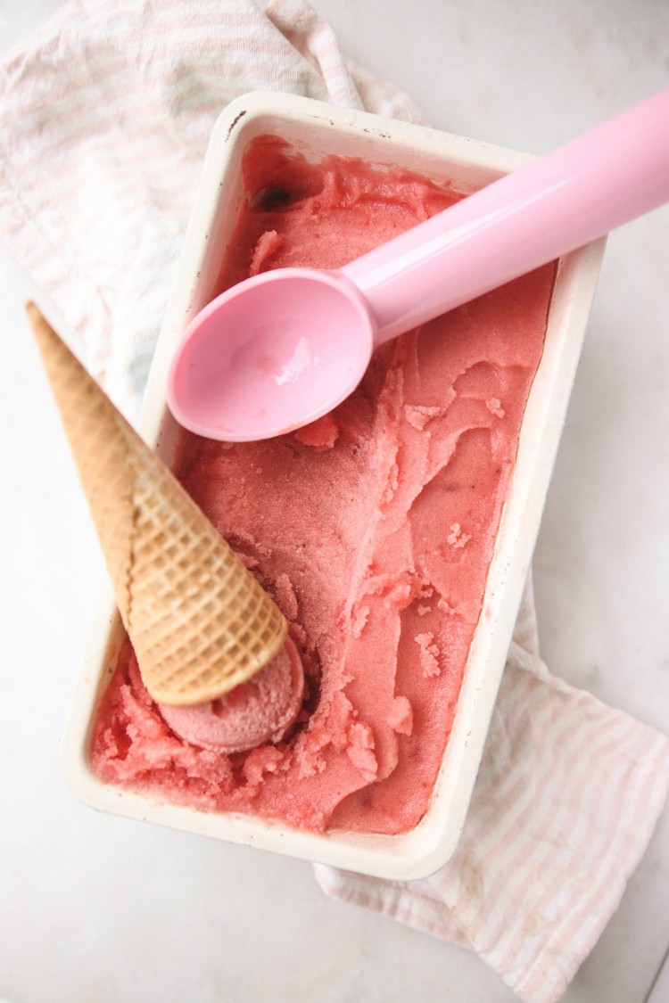Wassermelone Eis selber machen kalorienarmes Eiscreme Rezept