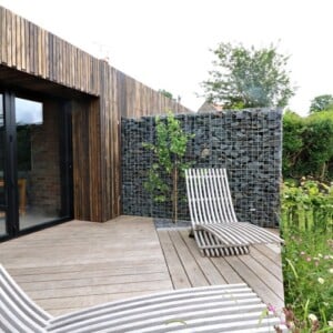 Windschutz für Terrasse mit Gabionen Ideen für Haus