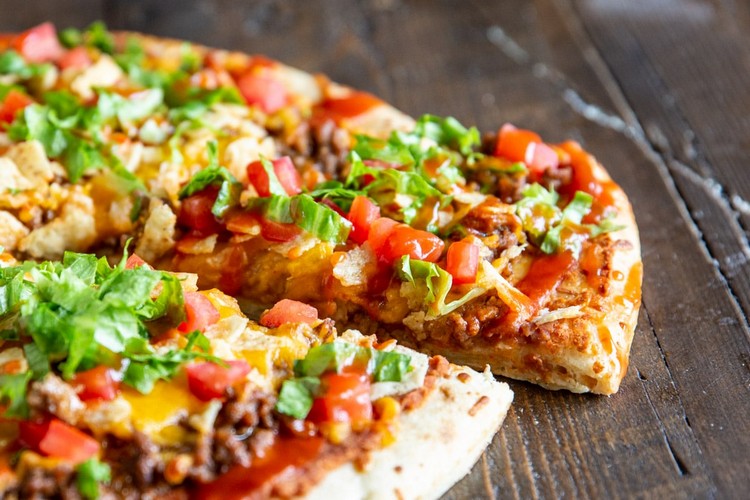 ausgefallene Pizzabeläge Ideen Nachos Pizza Rezept