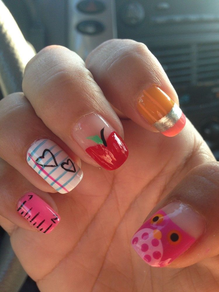 einfache Nageldesigns für Mädchen Back to School Nails Bilder