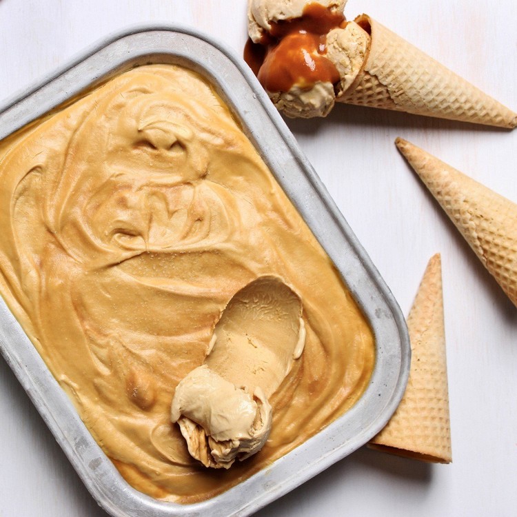 kalorienarme Sommer Desserts gesundes Frozen Joghurt selber machen ohne Eismaschine