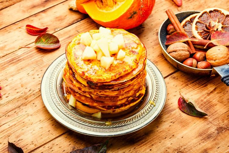 quick 3 ingredient healthy breakfast pumpkin pancakes recipe