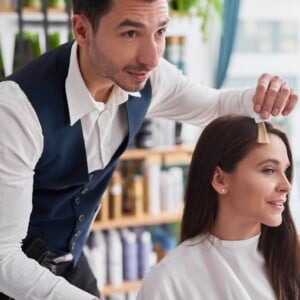 zurück zur Naturhaarfarbe braun Haare entfärben Hausmittel Tipps