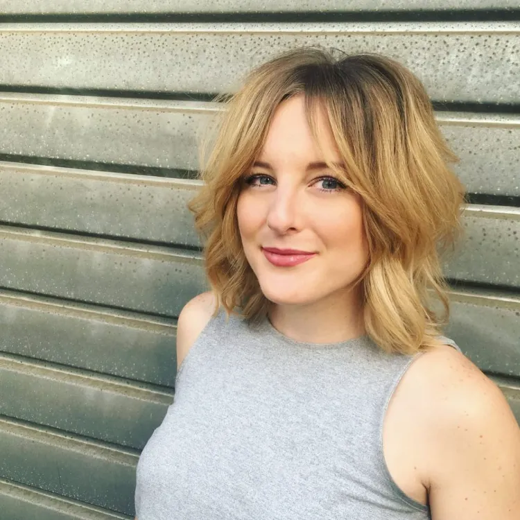 Curtain Bangs kurze Haare stylen Bob Frisuren mit Pony