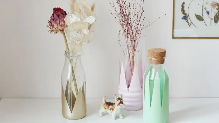 Moderne Herbst Deko mit Glasvase und Trockenblumen - Vasen mit Farbe gestalten