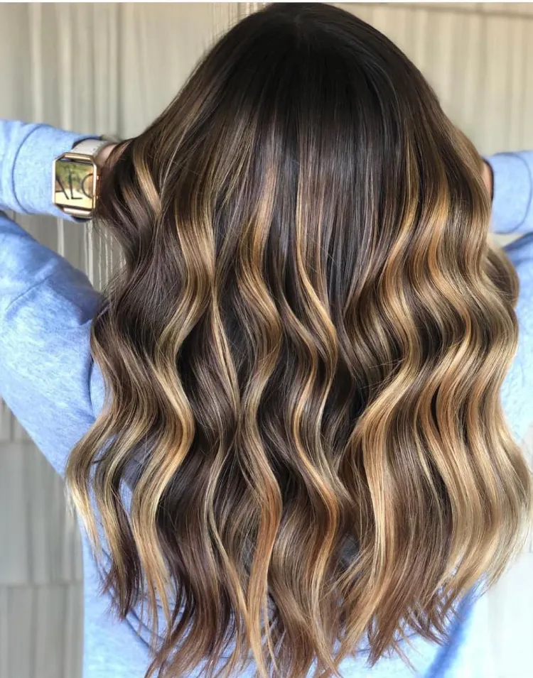Peanut Butter Cup Haarfarbe Trend braune Haare mit Highlights