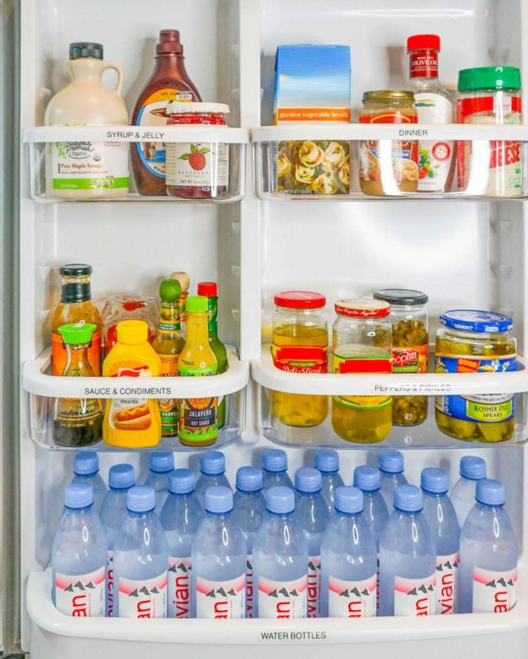 Welche Lebensmittel und Produkte kommen in die Kühlschranktür