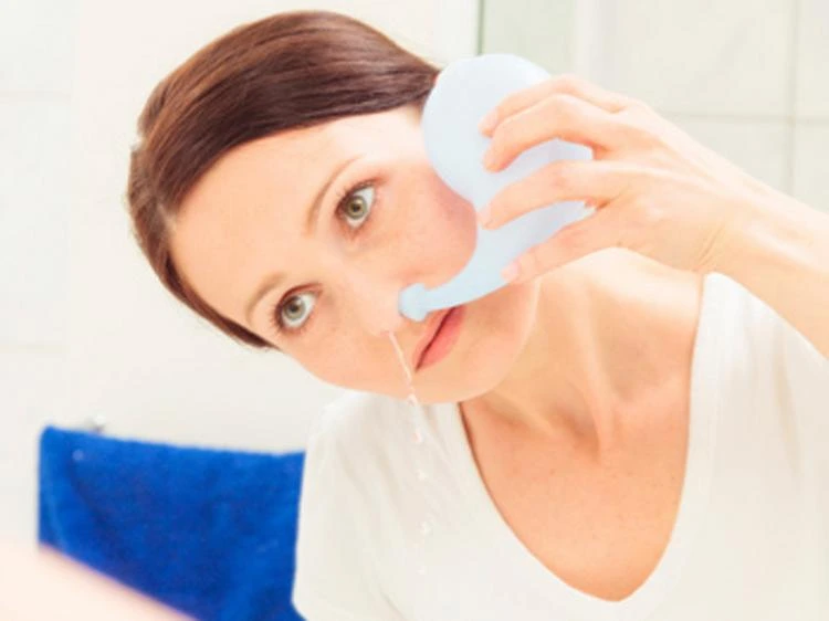 Halsschmerzen Allergie Nasendusche als Hausmittel hilft