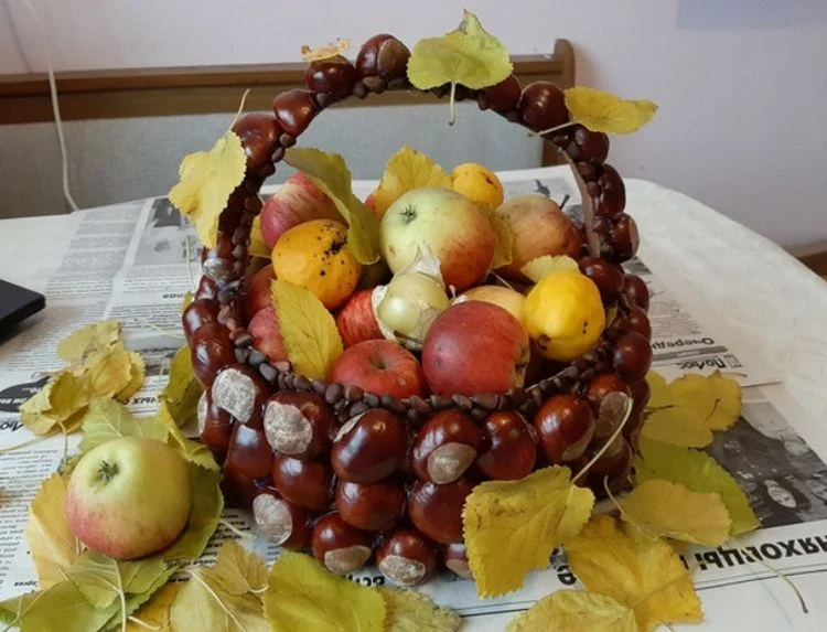 Idee zum Basteln mit Kastanien für Erwachsene Korb für Obst dekorieren