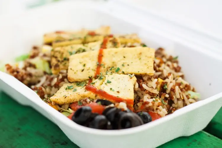 fester tofu ist wichtig für Muskelaufbau und Muskelfunktion