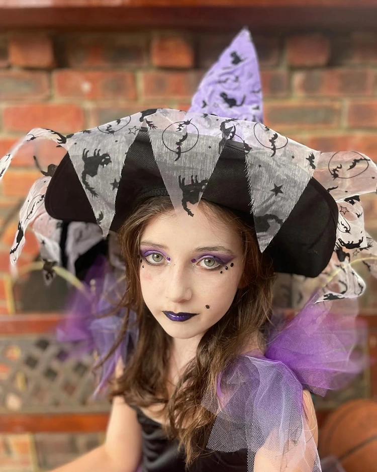 hexe make up und kostüm mädchen halloween
