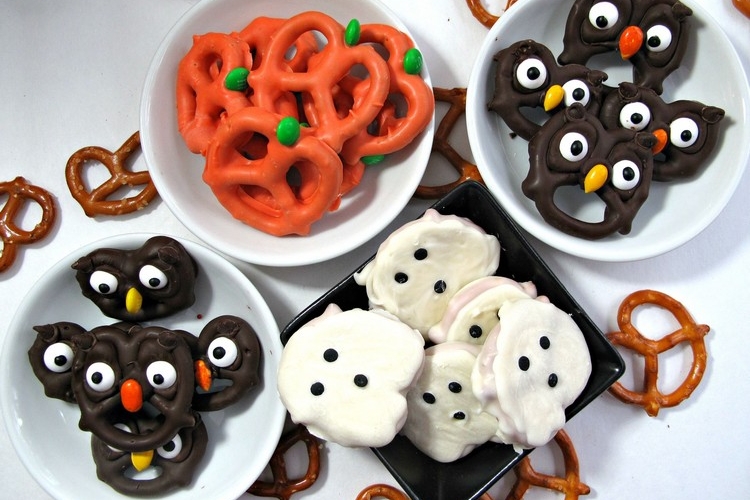 schnelle Halloween Rezepte ohne Backen Finger Food Ideen Halloween-Party