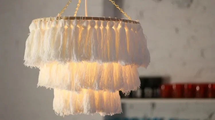 Boho Lampe aus Quasten DIY Kronleuchter