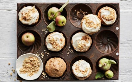 Bratapfel Muffins Rezept für ein einfaches weihnachtliches Gebäck
