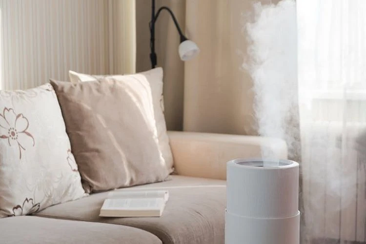Luftbefeuchter gegen Heiserkeit zu Hause verwenden
