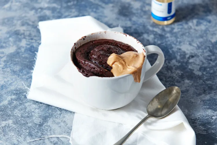 Protein Mug Cake Rezept Mikrowellen Dessert kalorienarm