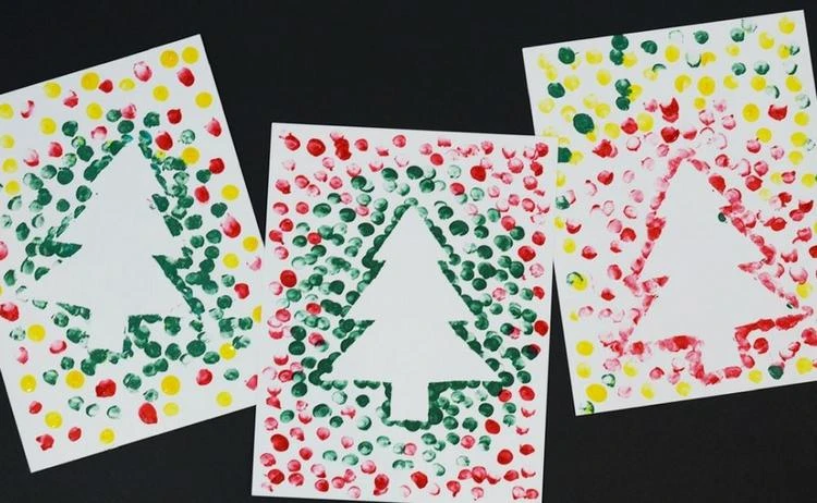 Weihnachtskarten basteln mit Kind 2 Jahre Tannenbaum Motiv