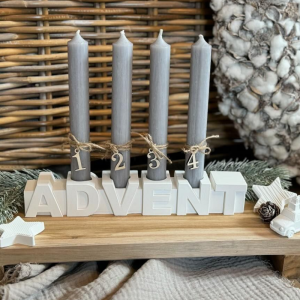 adventskranz auf holzsockel