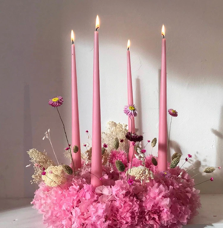 moderner adventskranz in rosa