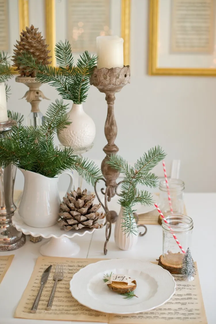 weihnachtliche Tischdeko Bilder minimalistische Winterdeko aus Naturmaterialien
