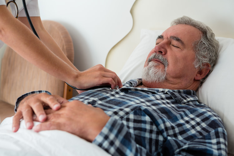 wie sich eine optimale schlafenszeit auf die herzgesundheit auswirkt