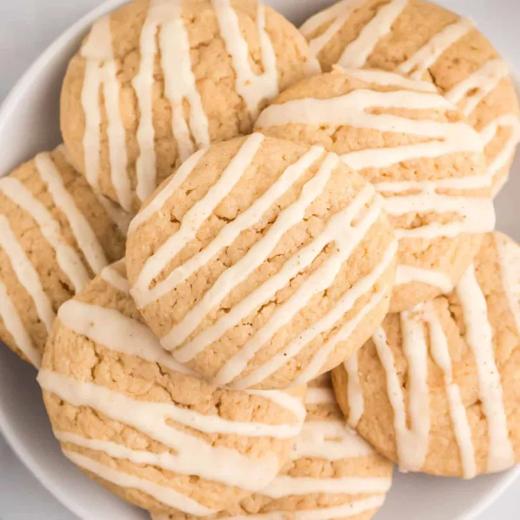 Eierlikör Plätzchen backen schnelle Weihnachtsplätzchen mit Alkohol