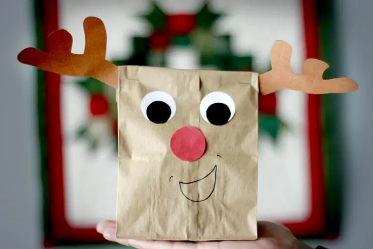 Geschenktüte selber machen und wie Rudolph gestalten zu Weihnachten