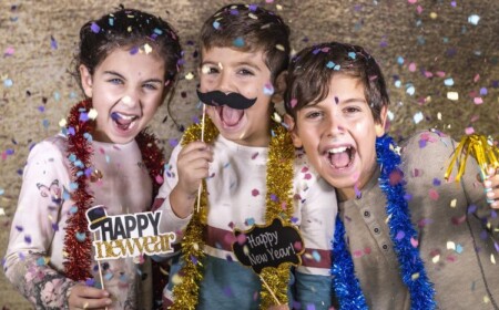 Photobooth mit Kindern zu Silvester Ideen lustig