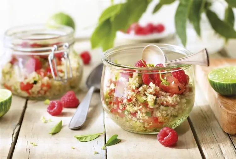 Salat im Glas für Party schnell zubereiten